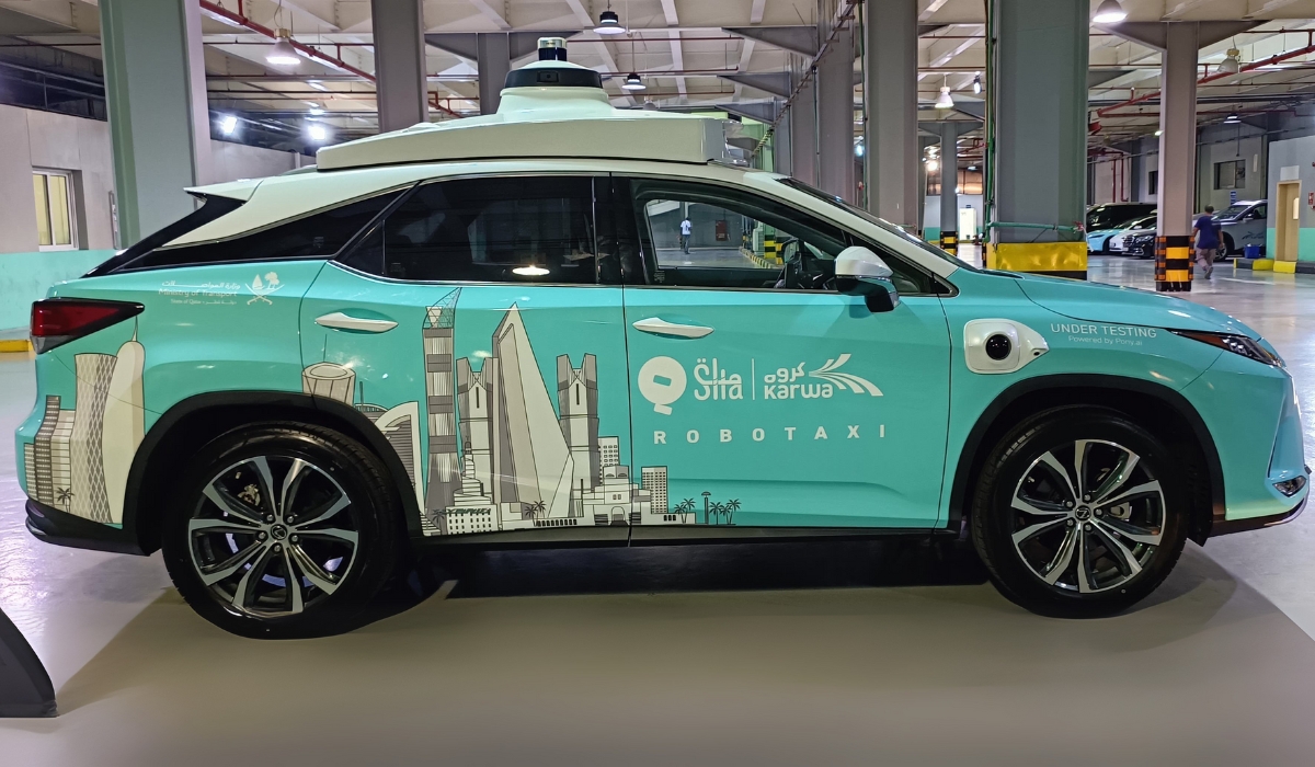 Qatar Launches Trial Run for Electric Robotaxis Under MOT Supervision